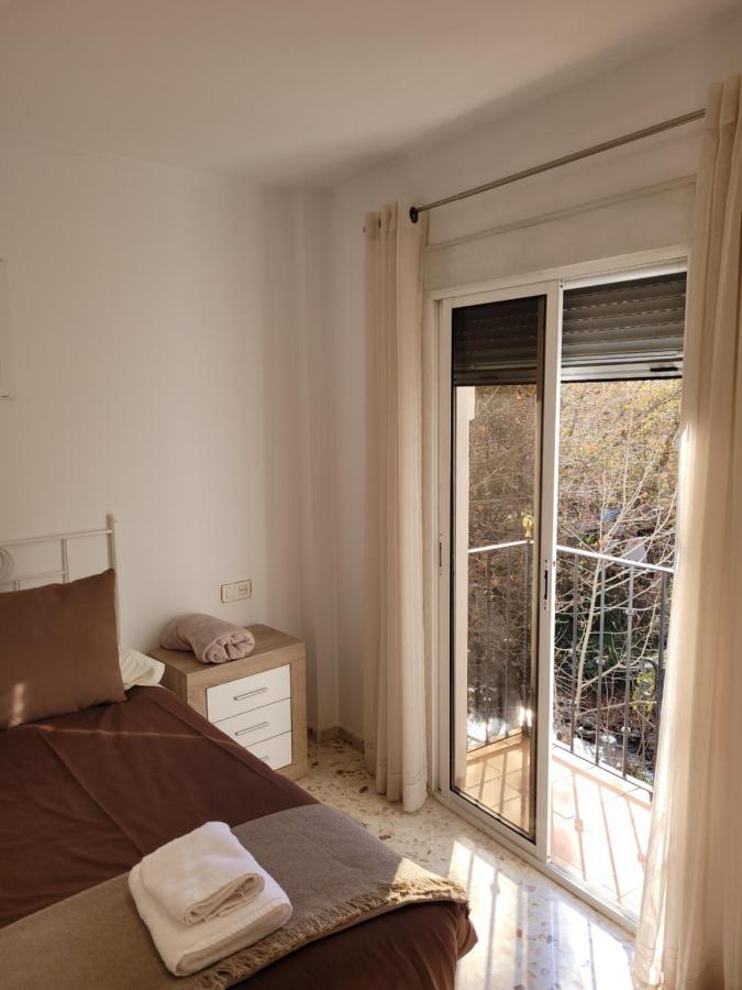 Apartamentos Pinos Genil Exteriör bild